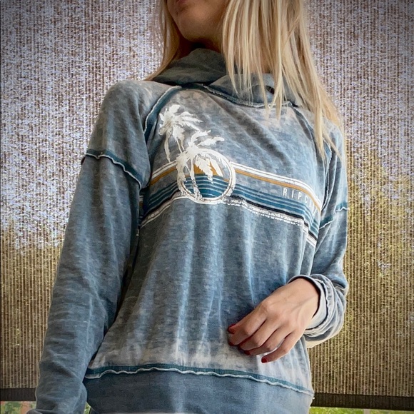 Rip Curl Sweaters - Medium Rip Curl Hoodie